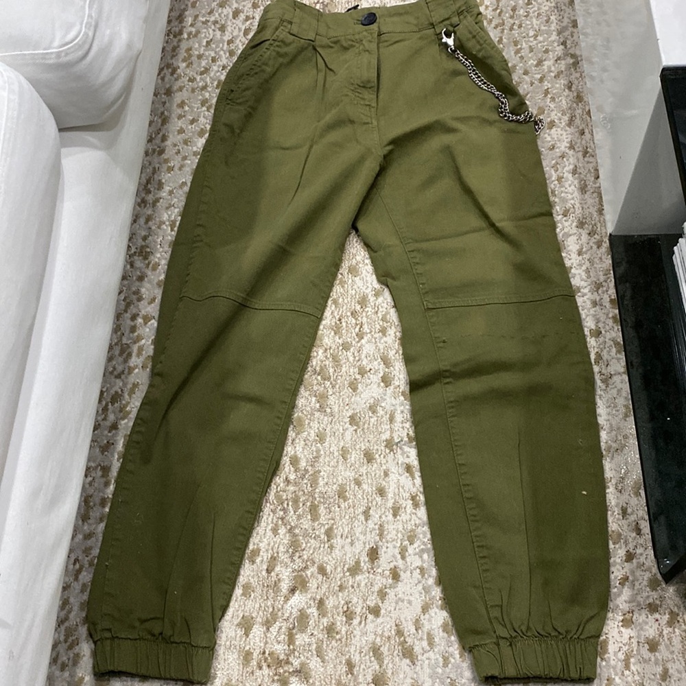 Jogger Army Green Jean